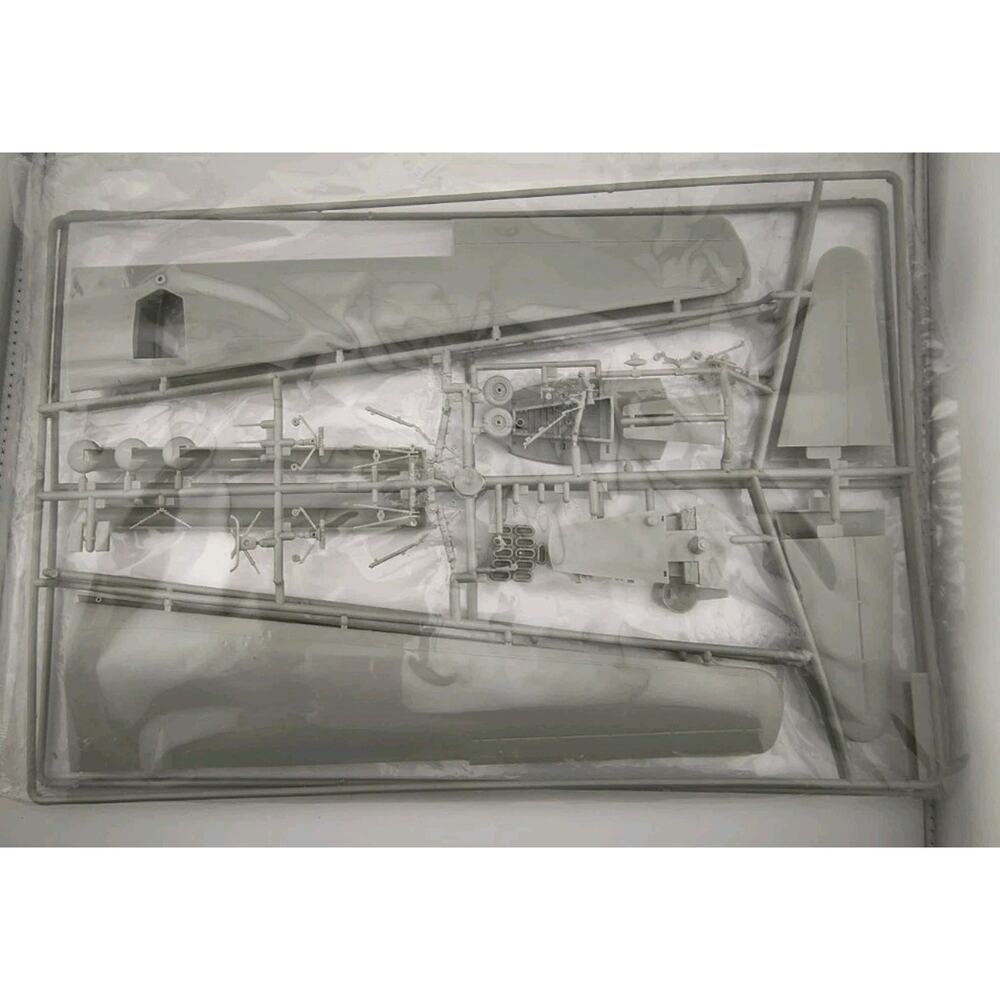 Vintage Academy Minicraft Boeing B-29A Super Fortress 1/72 Sealed Model Kit 2111 - Picture 7 of 11